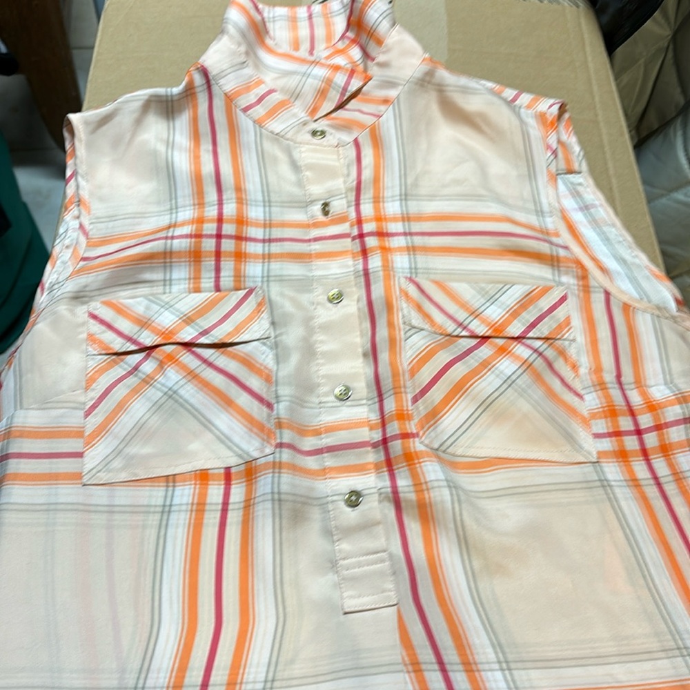 Short sleeve shirt